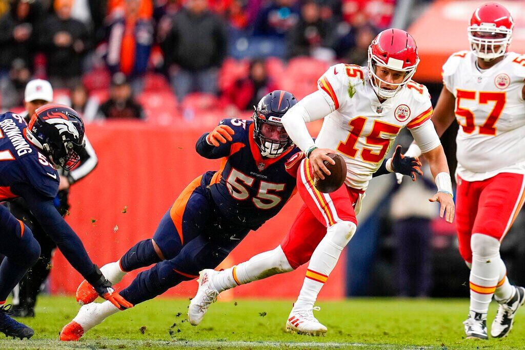 LOCK OF THE WEEK: PITTSBURGH (9-7-1) AT KANSAS CITY (12-5)